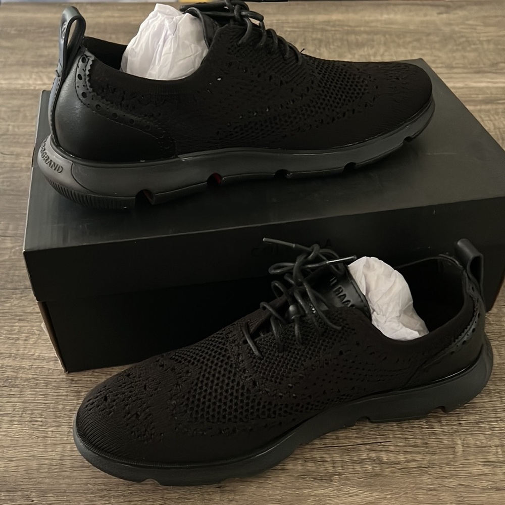 NWT - Cole Haan Zerogrand Stitchlite Oxford - Size M 9